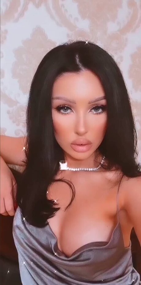 Denise Caissim エロティックモデル 写真