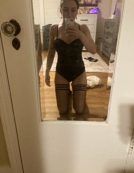 Korin 裸の女優 写真