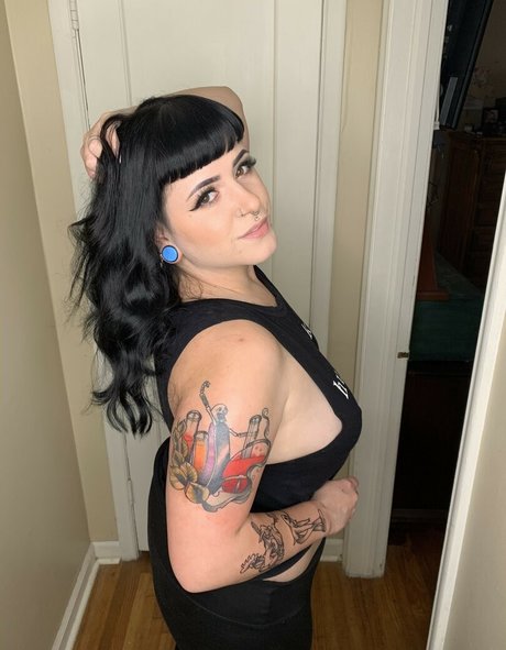 BettiesPaige モデル ギャラリー