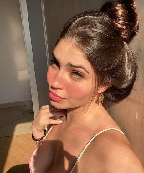 レズビアン誘惑オンリーファンズ 無料アダルト 写真