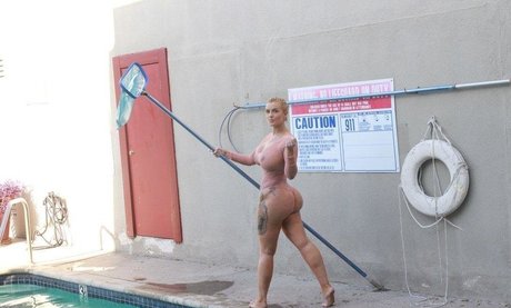 theallamericanbadgirl セクシーなスター 写真