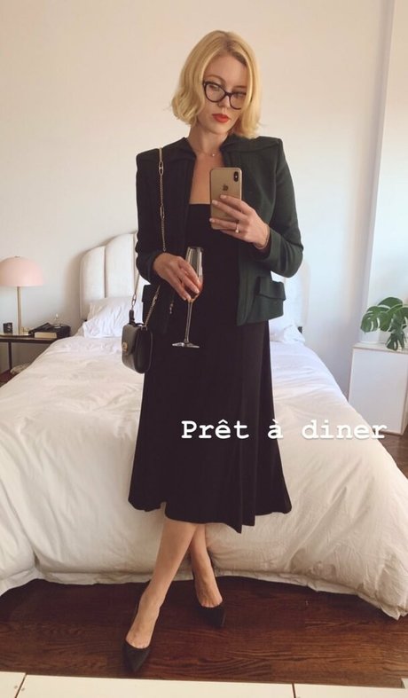 Vivienne Cole スター ヌード 写真