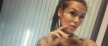 ぽっちゃりブロンドのオンリーファンズ トップ 画像