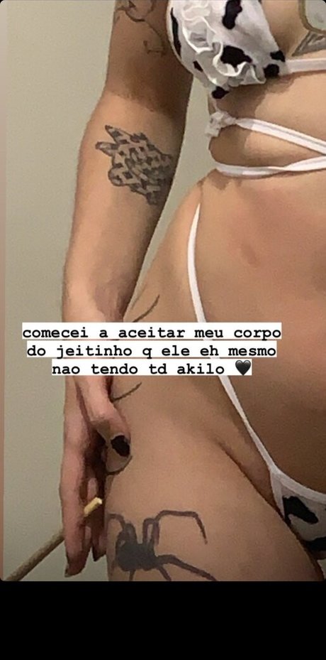 Strychniness セックススター 写真