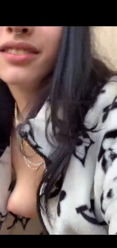 Strychniness ヌード女優 アーカイブ