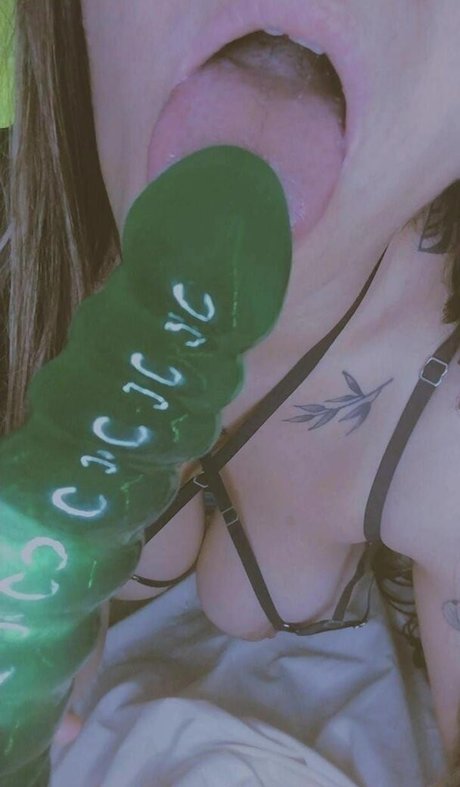 スペードのクイーン オンリーファンズ パーフェクト 写真