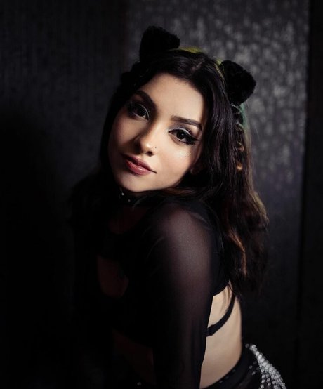 アナルファックオンリーファンズ セクシーヌード 写真