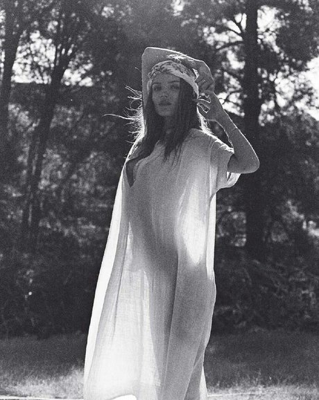 パンツを食い込ませるオンリーファンズ ポルノ 写真