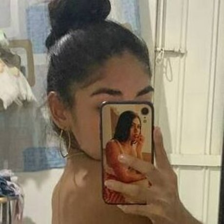 Vanessa Alvarez ポルノスター エロティック 写真