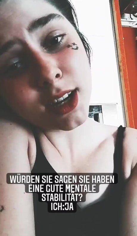 曲線美のブロンドオンリーファンズ セクシーxxx ギャラリー