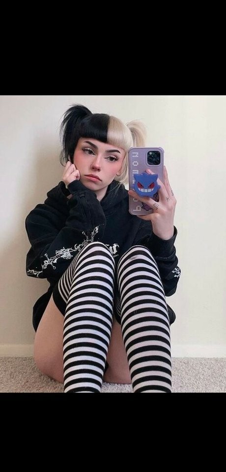 Emma Langevine ヌードモデル 写真