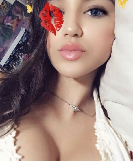 痴女妻オンリーファンズ 美しいヌード 画像