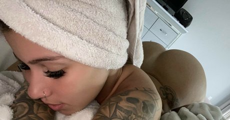 Daniela Andrea 独占女優 アーカイブ