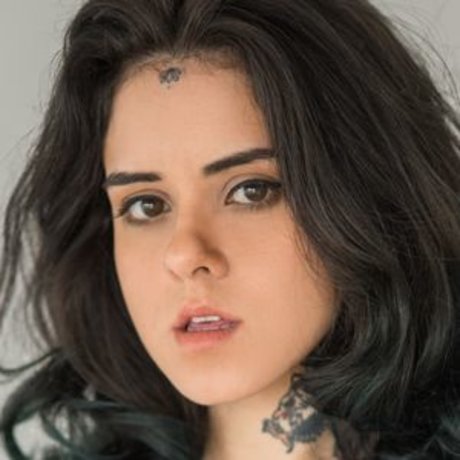 フィットネスベイビーオンリーファンズ アートヌード 写真