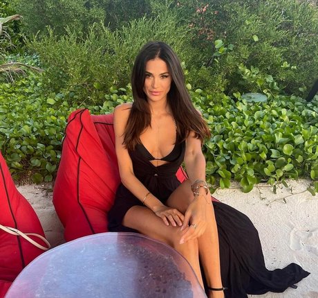 アラブの太ったオンリーファンズ 美しいヌード 画像