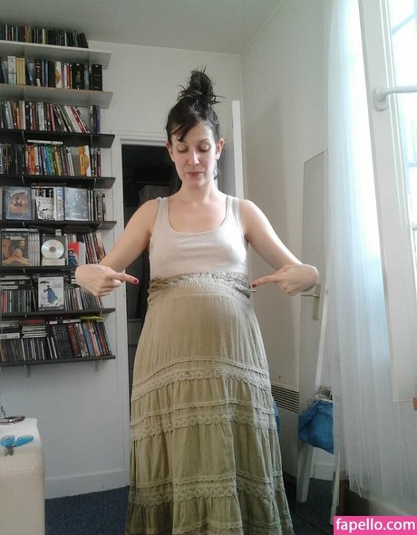 Carine Ribert 独占ポルノスター 写真