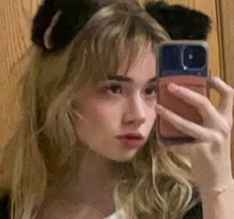 Sissy syd 美しいポルノスター 写真