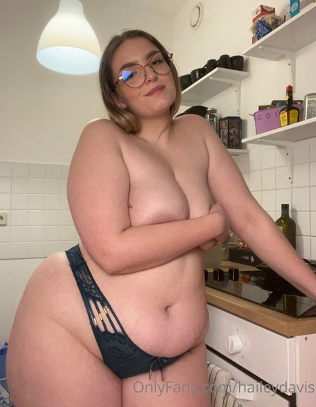 Hailey Davis 美しい女優 画像