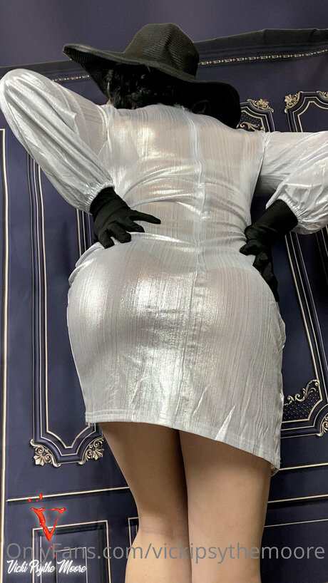 巨乳ランジェリーオンリーファンズ ホット 画像