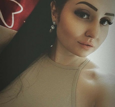 emmanasstrom アートポルノスター 画像