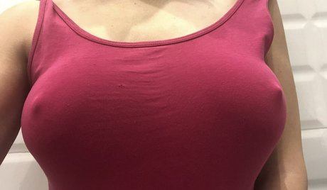 いちごミルクオンリーファンズ HD 写真