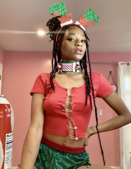 Atemptation Temptation 独占スター 写真