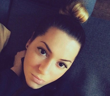 Annamari セックスポルノスター 画像