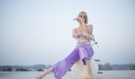 Mckenzie Eckels セックスモデル 写真