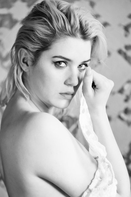 Mckenzie Eckels 無料女優 ギャラリー