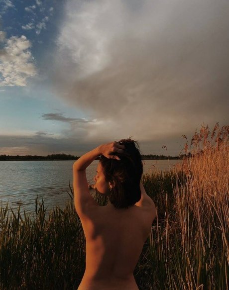 Sslavianka ホットなモデル ギャラリー