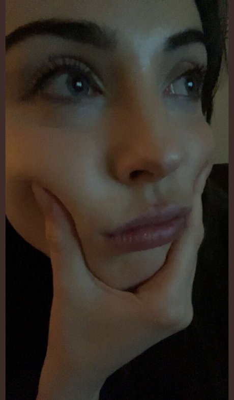 ぽっちゃりカップルオンリーファンズ ホット 写真