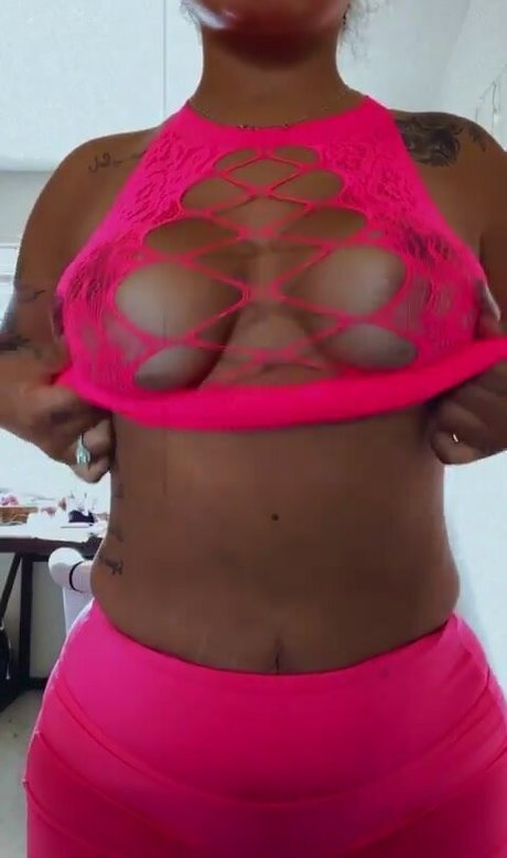 danaalotaibi エロティックなモデル 写真