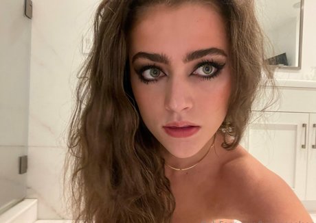 Brenna Nelson ホットスター アーカイブ