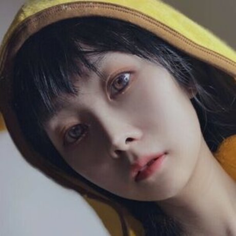 Katty Tuntun 美しいスター 写真