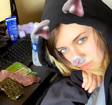 ブルネットのPOV オンリーファンズ パーフェクト ギャラリー