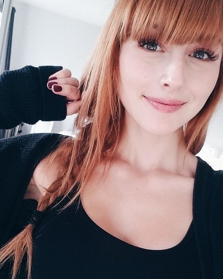 elie dr 美しいポルノスター 写真