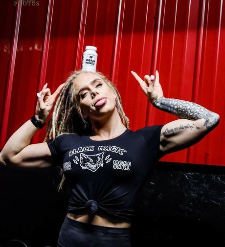 太ったお母さんオンリーファンズ ホットポルノ 写真