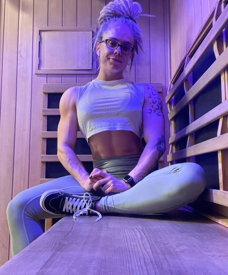 Mel With The Dreads 高品質のポルノスター 画像