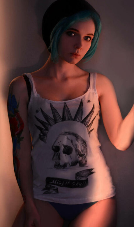 Irina Sabetskaya ヌードモデル 画像