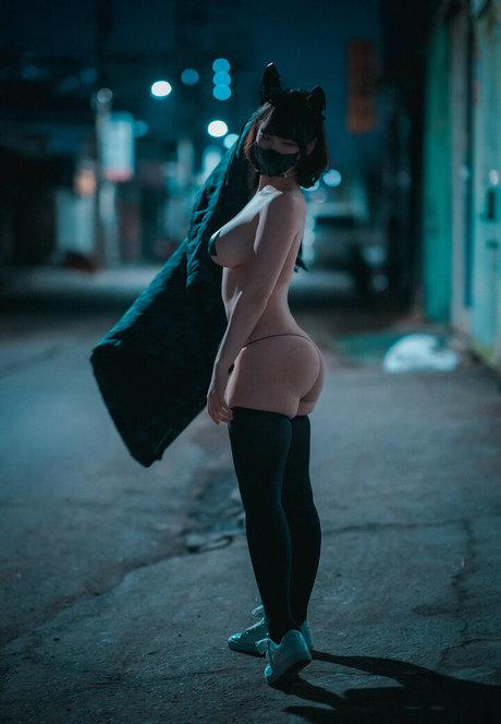 小さな猫オンリーファンズ トップ 写真