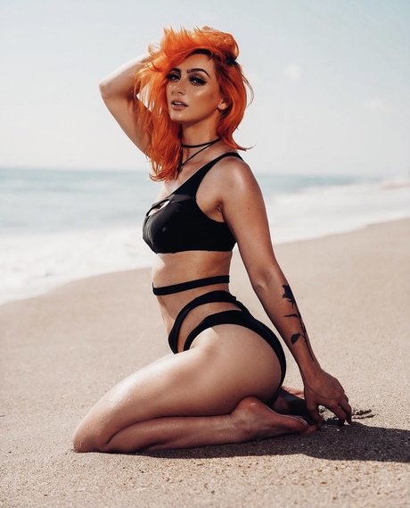 Gigi Dolin ヌードスター 画像