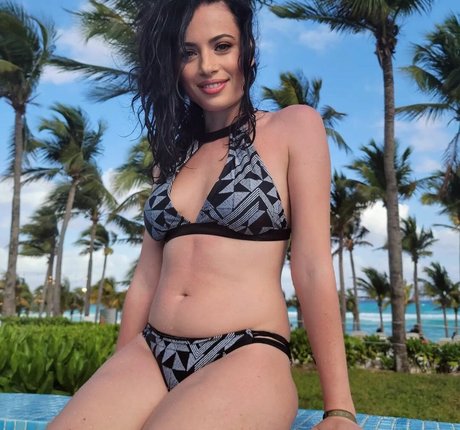 LunaLux ASMR アダルトモデル ギャラリー