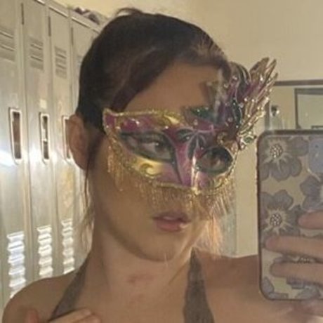 Lyric Kissman ホットなポルノスター 写真