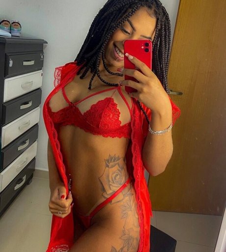 Vitoria Guarnieris ヌード女優 写真