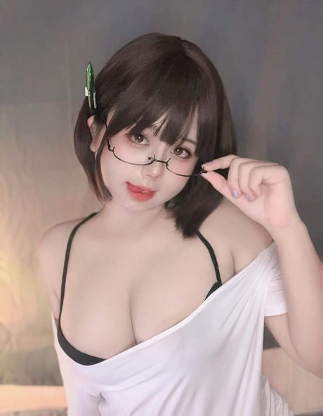 Biim Twn 完璧なモデル 写真