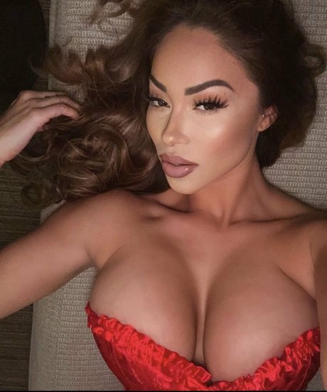 TellyBaby211 裸のモデル 画像