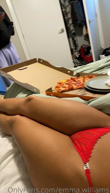 大学のアジア人オンリーファンズ セクシーヌード ギャラリー