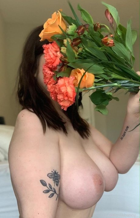 レズビアン乱交オンリーファンズ アートヌード ギャラリー