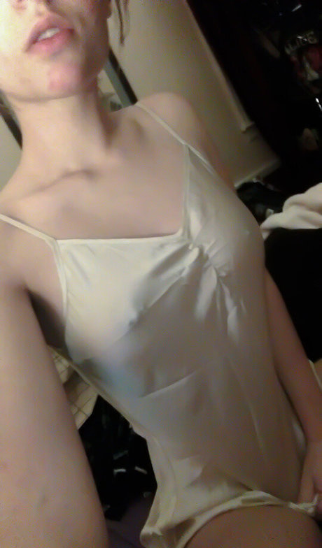 Evergreenosa ヌードスター 画像