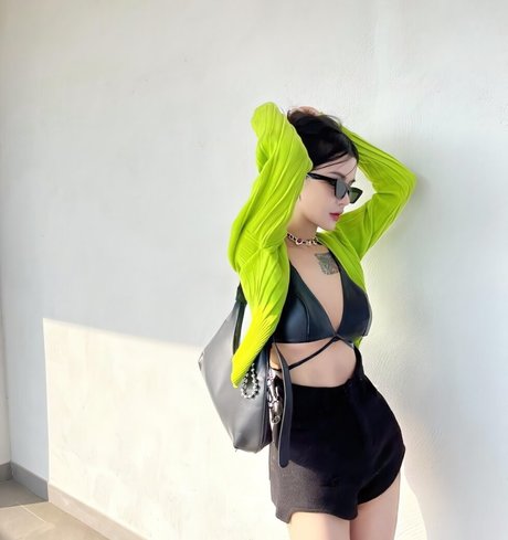 xyyoff 完璧なスター 写真